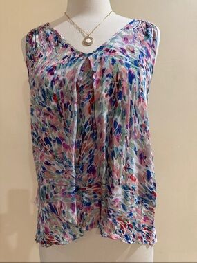 V-Neck Sleeveless Printed Chiffon Camisole in Multicolor